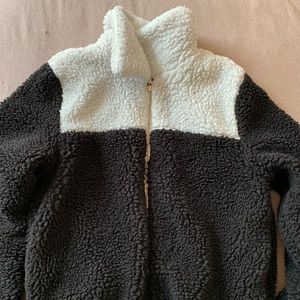 BLACK AND WHITE FULL ZIP TEDDY JACKET